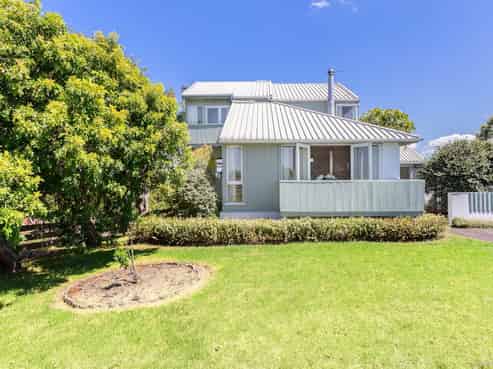 191 Okura River Road, Okura