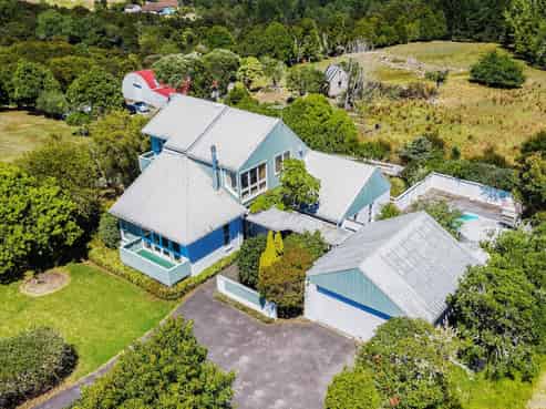 191 Okura River Road, Okura