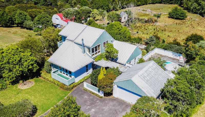 191 Okura River Road, Okura