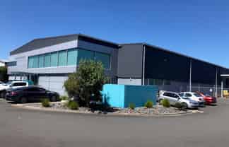 PERFECT FOR MANUFACTURING OR ENGINEERING