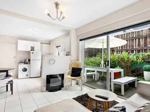 5/121 Atkin Avenue, Mission Bay