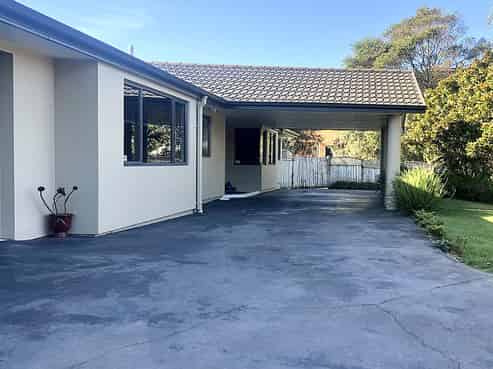 19A Shelter Grove, Frankleigh Park