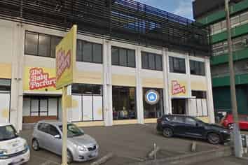 Retail Space On Vivian Street