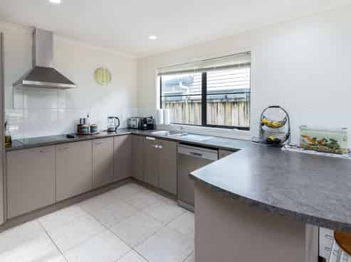 127 Cyril French Drive, Flat Bush