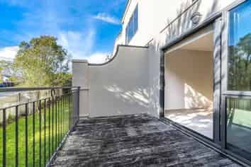 2A/168 Mokoia Road, Birkenhead