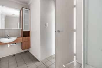 2A/168 Mokoia Road, Birkenhead