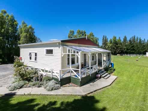 51 Browns Road, Middlemarch