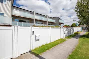 1D Bollard Avenue, Mount Albert