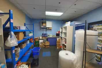 WELL POSITIONED RETAIL SPACE IN MOUNT ALBERT