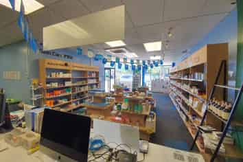 WELL POSITIONED RETAIL SPACE IN MOUNT ALBERT