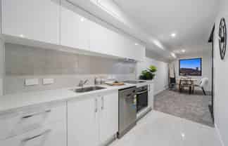 210/8 Gray Avenue, Mangere East