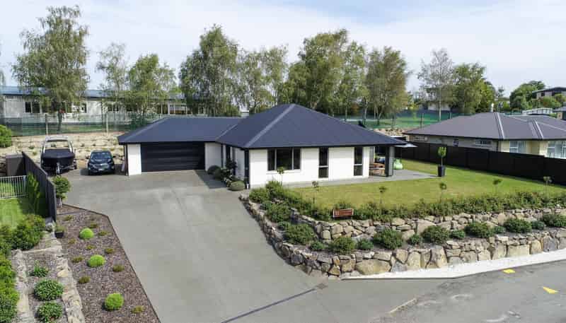 10 Grosvenor Grange, Gleniti