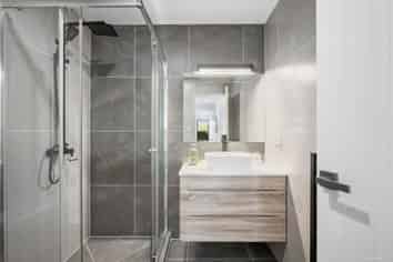 4B Arbor Close, Manurewa