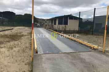 9,000sqm Secure Yard with Office