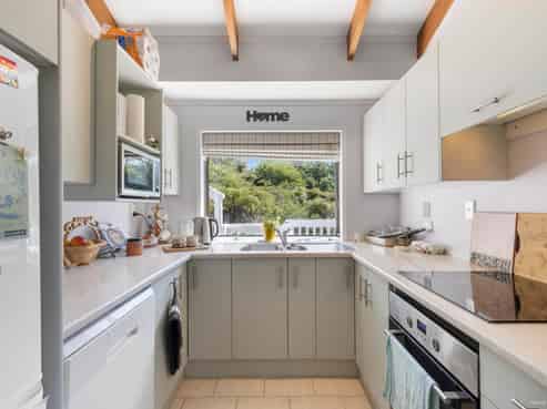 9B Stephen Lysnar Place, Hillsborough