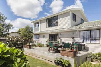 22 Momorangi Crescent, Redwood