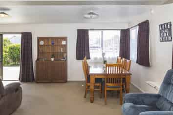 22 Momorangi Crescent, Redwood