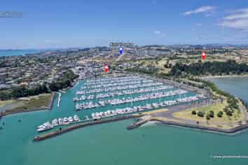 160 Ninth View Avenue, Beachlands