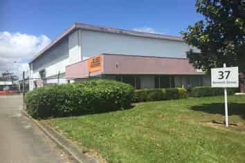 Large Warehouse - Great Profile