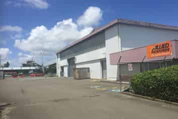 Large Warehouse - Great Profile