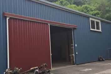 Tidy secure warehouse