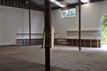 Tidy secure warehouse