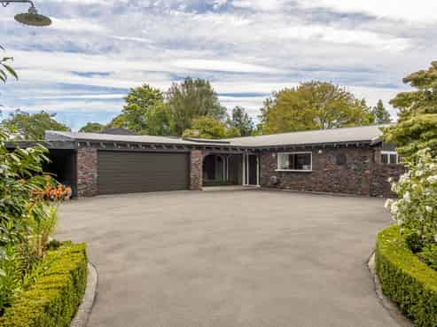 18 Coringa Road, Yaldhurst