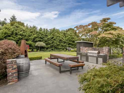 18 Coringa Road, Yaldhurst