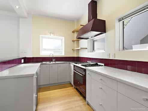 4/212 Oriental Parade, Oriental Bay