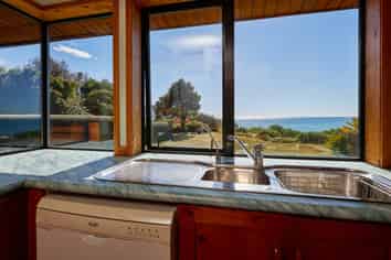 1137 State Highway 1, Hapuku