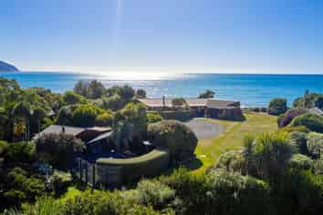 1137 State Highway 1, Hapuku