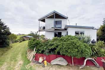 4 Askew Ave, Rakino Island