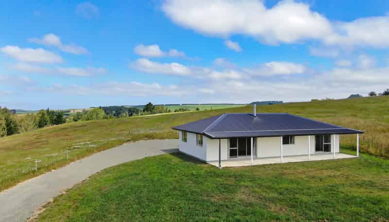 36 Finlays Road, Enfield and Surrounds