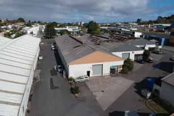 Affordable Warehousing with Yard