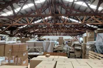 Cost Effective Industrial w 2,325sqm Warehouse
