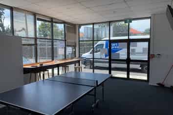 Cost Effective Industrial w 2,325sqm Warehouse