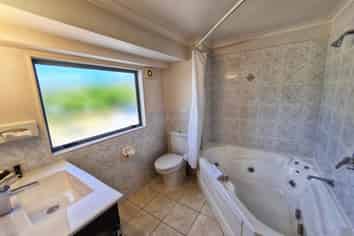 Hawkes Bay Waterfront Motel Business