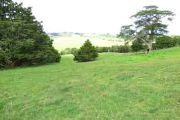 672 Silver Hill Road, Tomarata