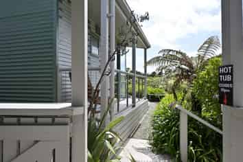 A RARE FHGC OPPORTUNITY AWAITS AT OMAU