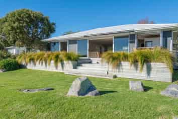 48 Areta Lane, Hatepe