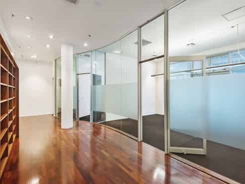 City Centre: Office on the Water