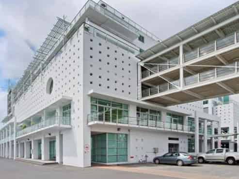 City Centre: Office on the Water