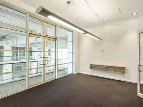 City Centre: Office on the Water