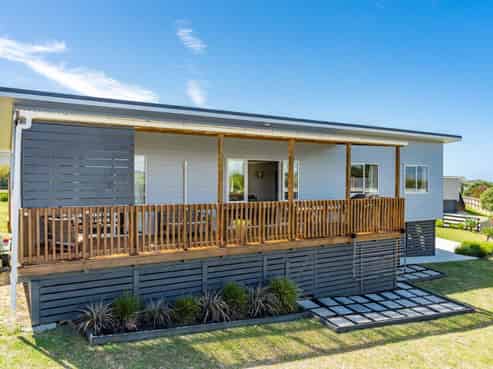 9 Weka Street, Mangawhai