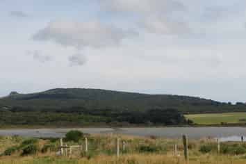 129 Clark Road, Bluff