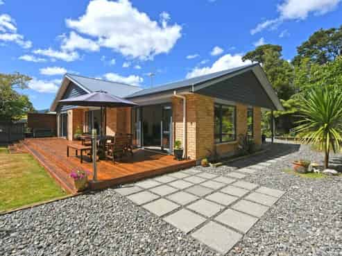 30 Carlow Grove, Birchville