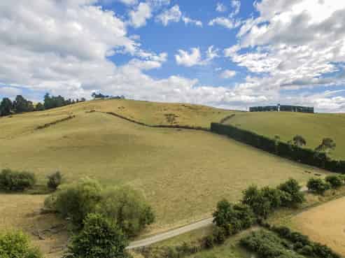 87 Campions Road, Cust