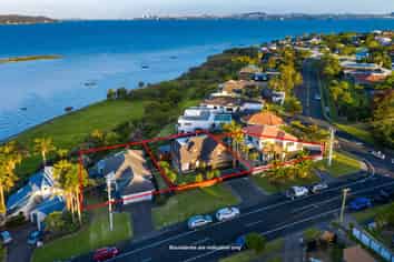 122 Beach Road, Te Atatu Peninsula