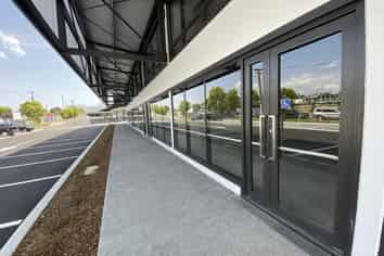 Last 3 Retail Units, Buy or Lease!