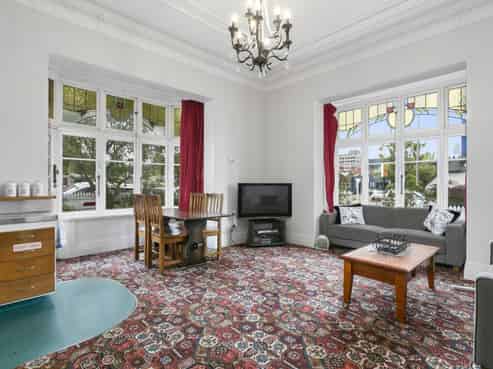 Former Backpackers - Vacant Possession